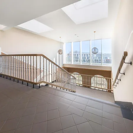 Rynek Luminous By Bookinghost